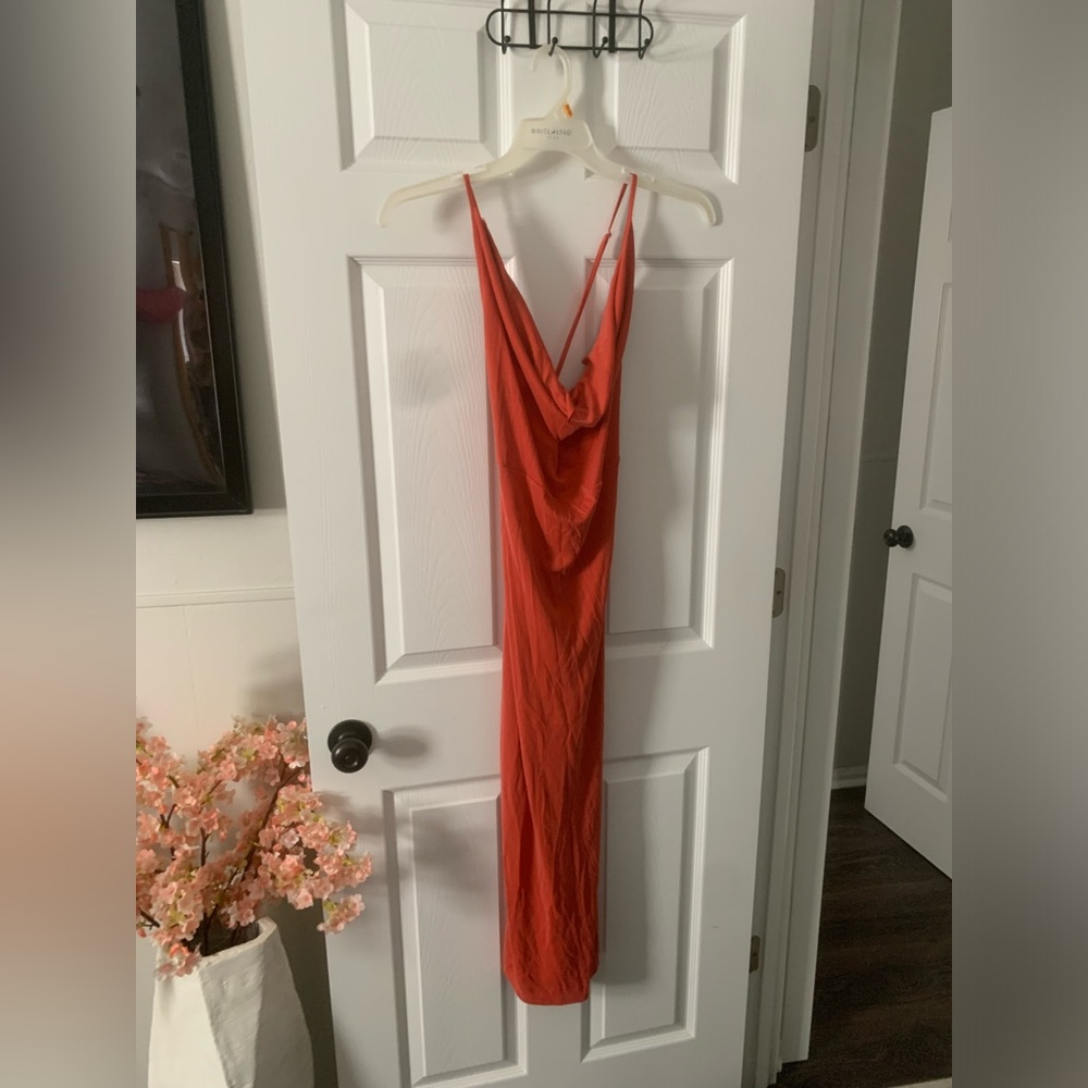 Elegant Red Sleeveless Dress